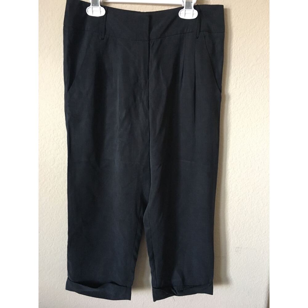Forever 21 Love 21 Black Pleated Cuffed Women's Capri Ankle Pants Size XS